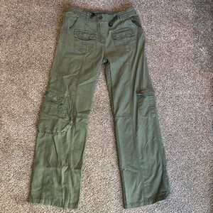 Brandy Melville Green Cargo Pants